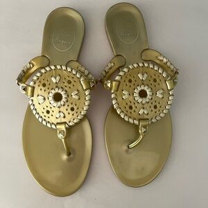 Jack Rogers Gold Rubber Medallion Sandals Boho Beachy Coastal Summer Vacation 9